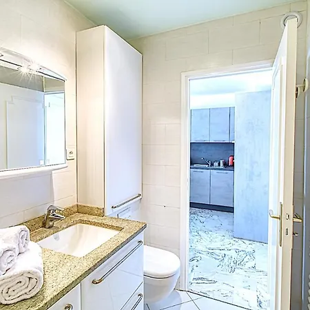 9 Lac - Nice 4 Pers With Parking And Terrace 아파트